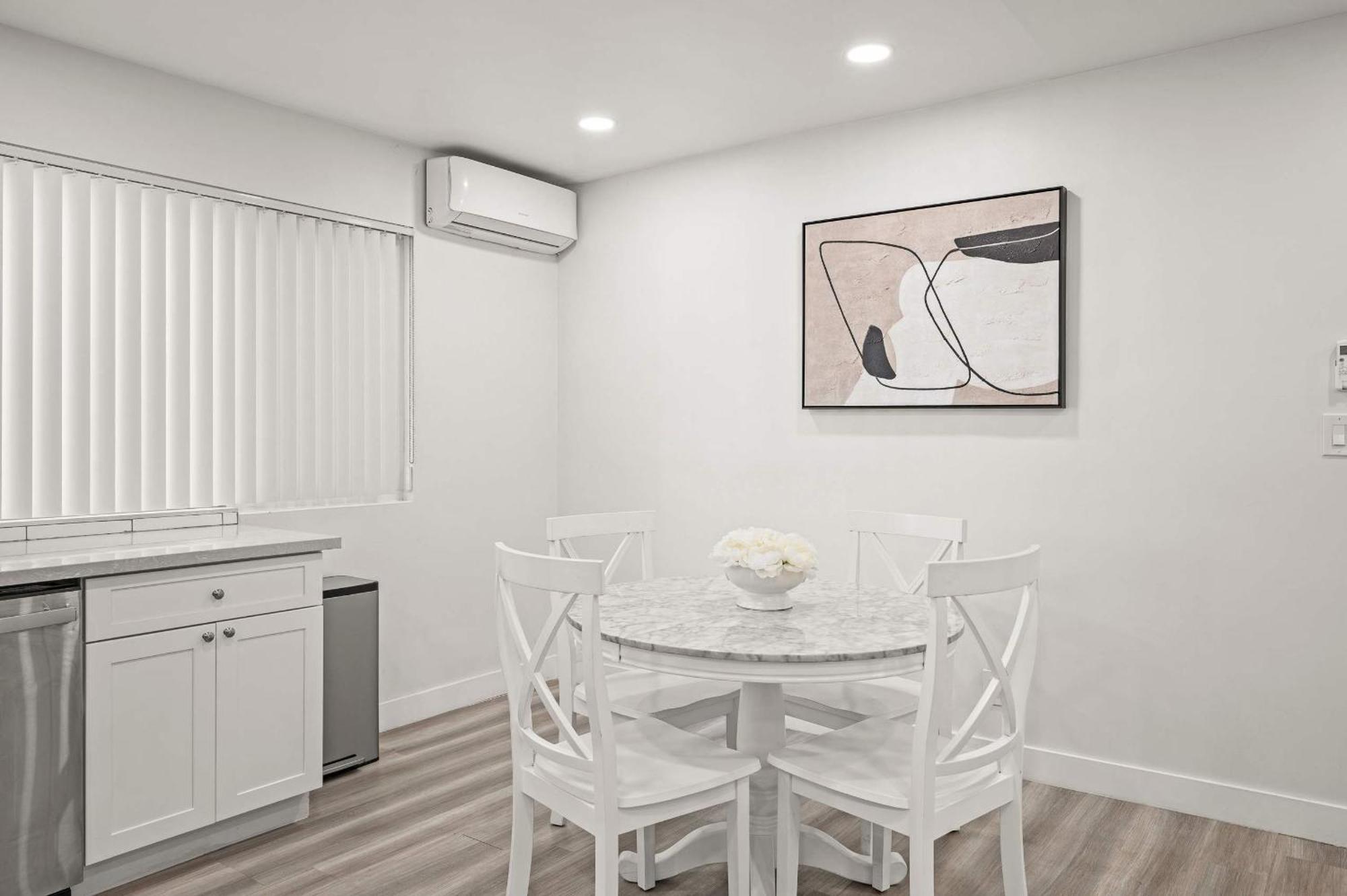 New Renovated 2B2B Apt Self Checkin Free Parking 1 باسادينا، كاليفورنيا المظهر الخارجي الصورة